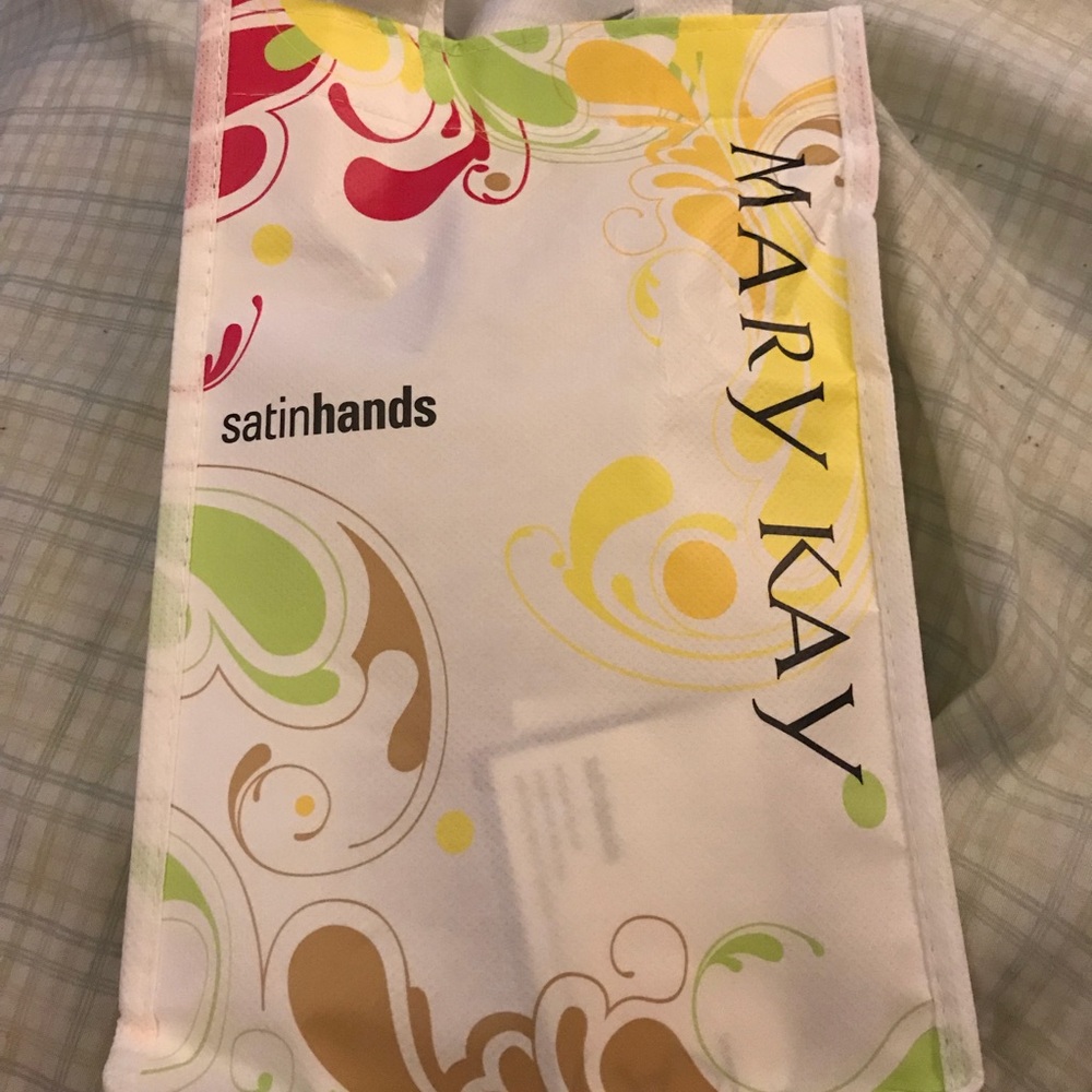 Mary Kay Sarin Hands Pampering Set